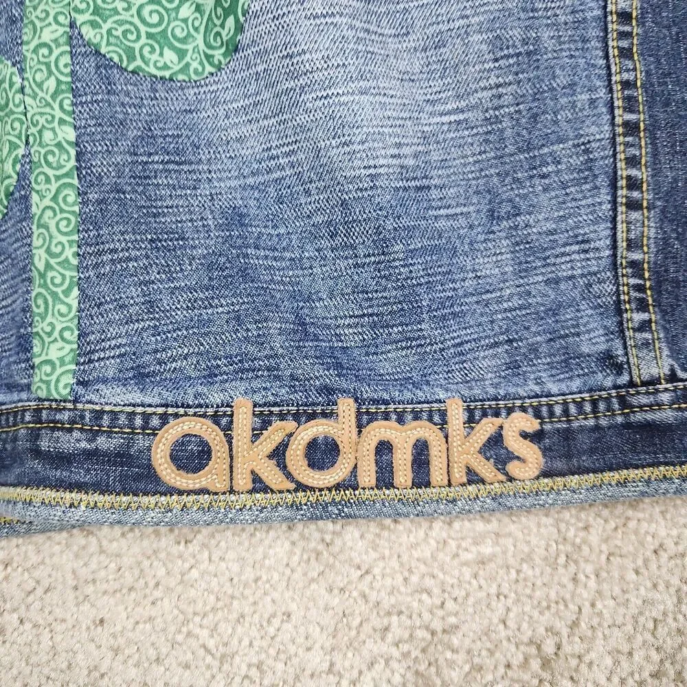 Akademiks Jean Jacket Mens Medium Blue Denim Button Up Long Sleeve Y2K Hiphop